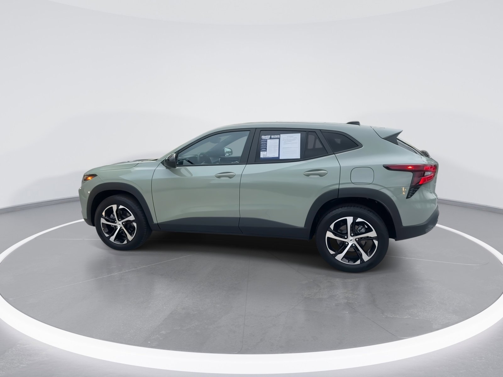 Certified 2024 Chevrolet Trax RS w/ Driver Confidence Package image 6