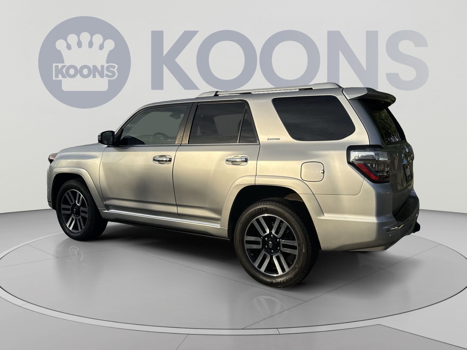Used 2020 Toyota 4Runner Limited AWD/4WD image 4