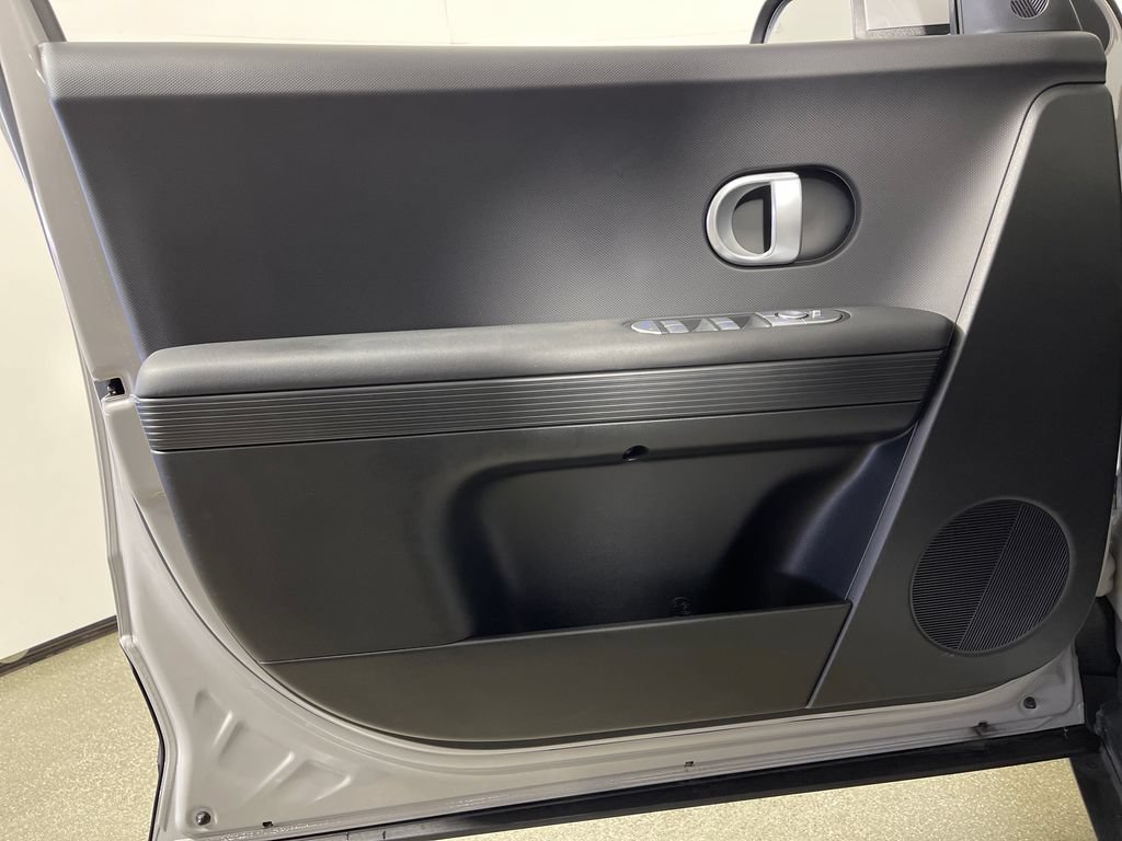 Certified 2024 Hyundai Ioniq 5 SEL RWD image 19