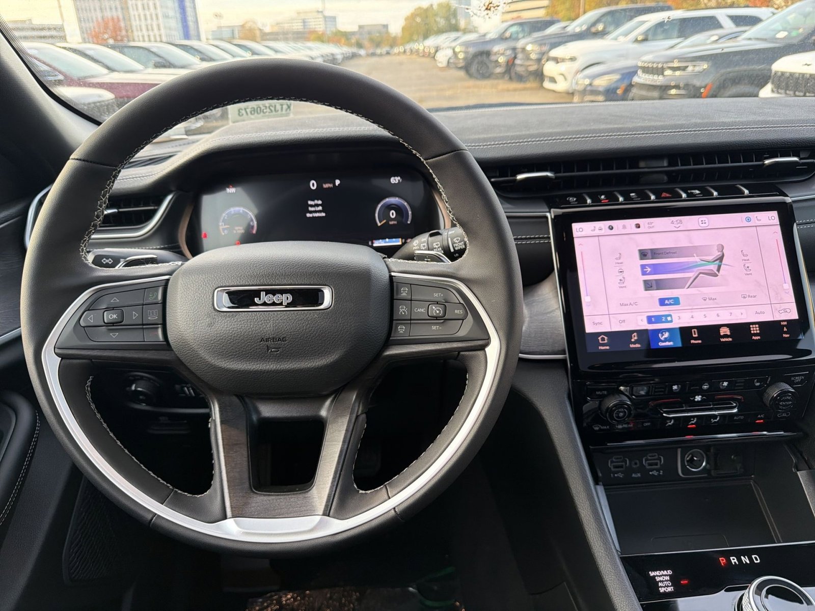 New 2025 Jeep Grand Cherokee Limited w/ Luxury Tech Group II image 16