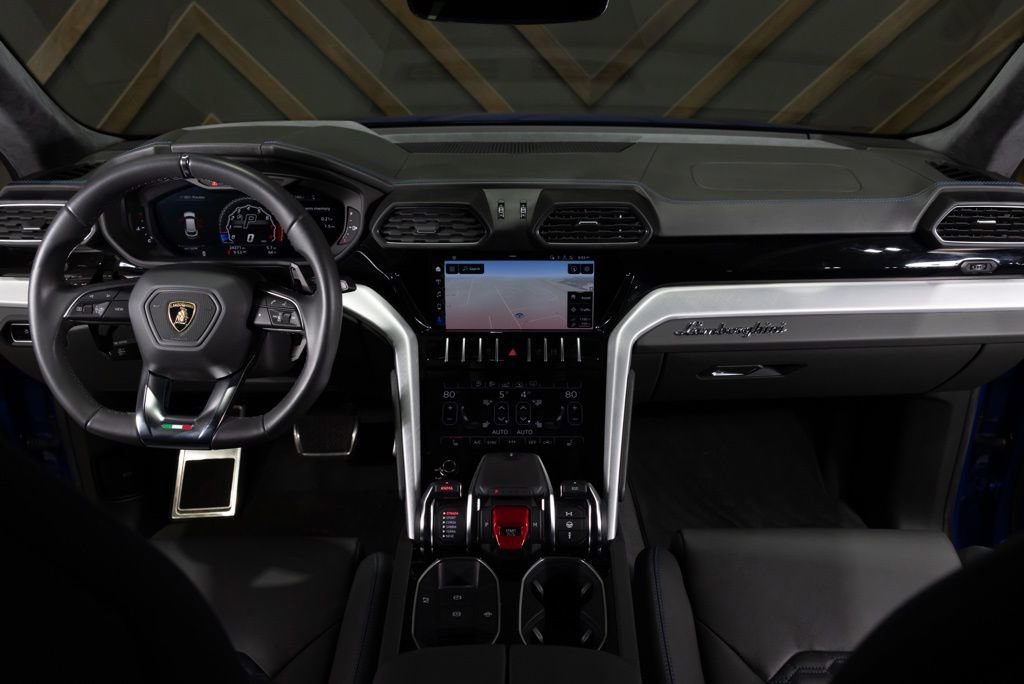 Used 2020 Lamborghini Urus image 4