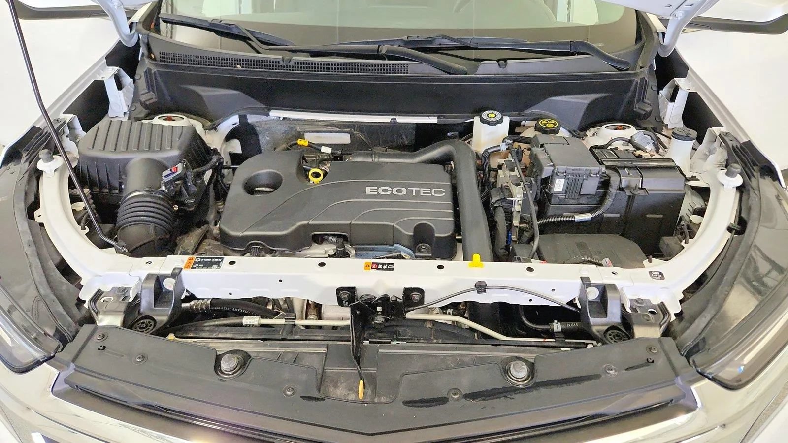 Used 2022 Chevrolet Equinox LT FWD image 38