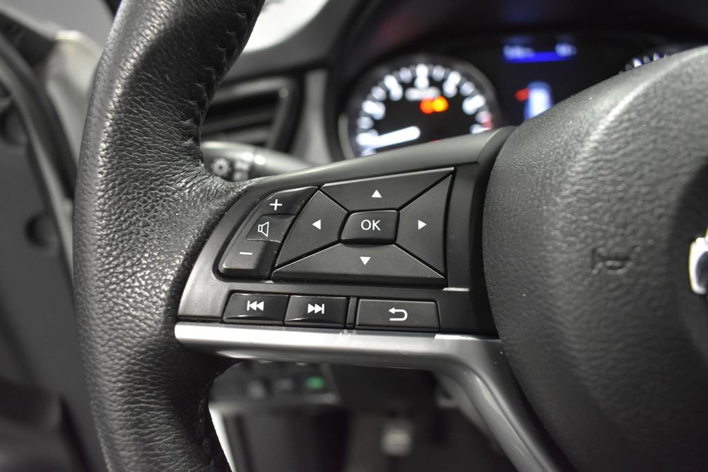 Used 2019 Nissan Rogue SV image 26