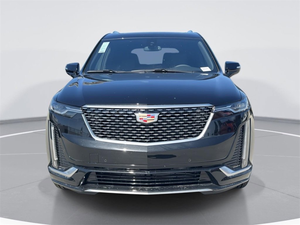 New 2025 Cadillac XT6 Luxury image 4