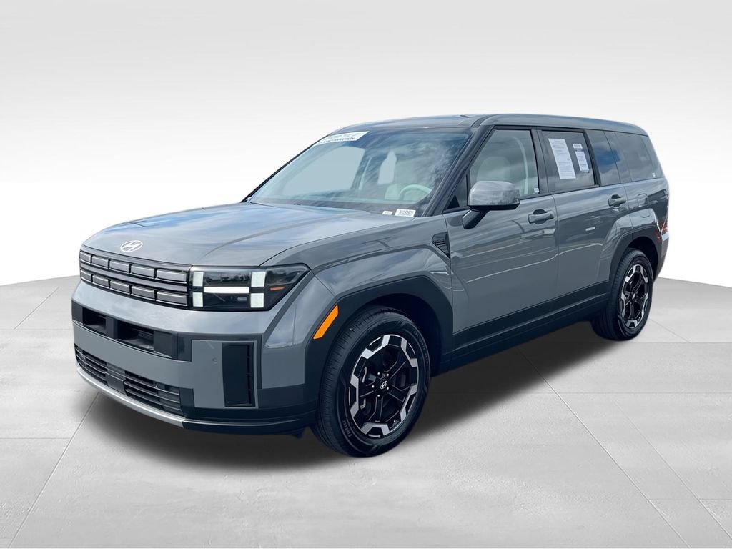 Used 2025 Hyundai Santa Fe SE AWD/4WD image 4