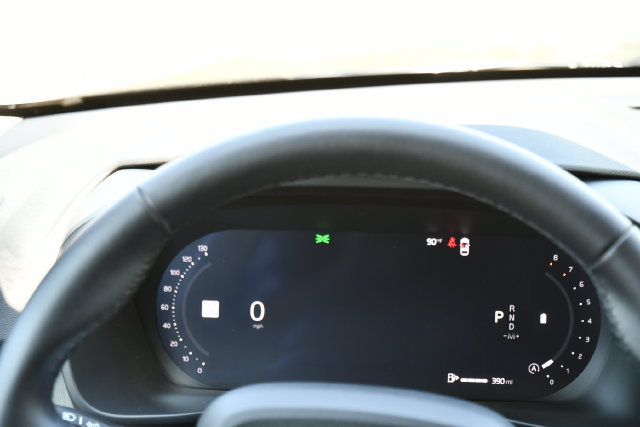 Certified 2026 Volvo XC40 B5 Plus AWD/4WD image 28