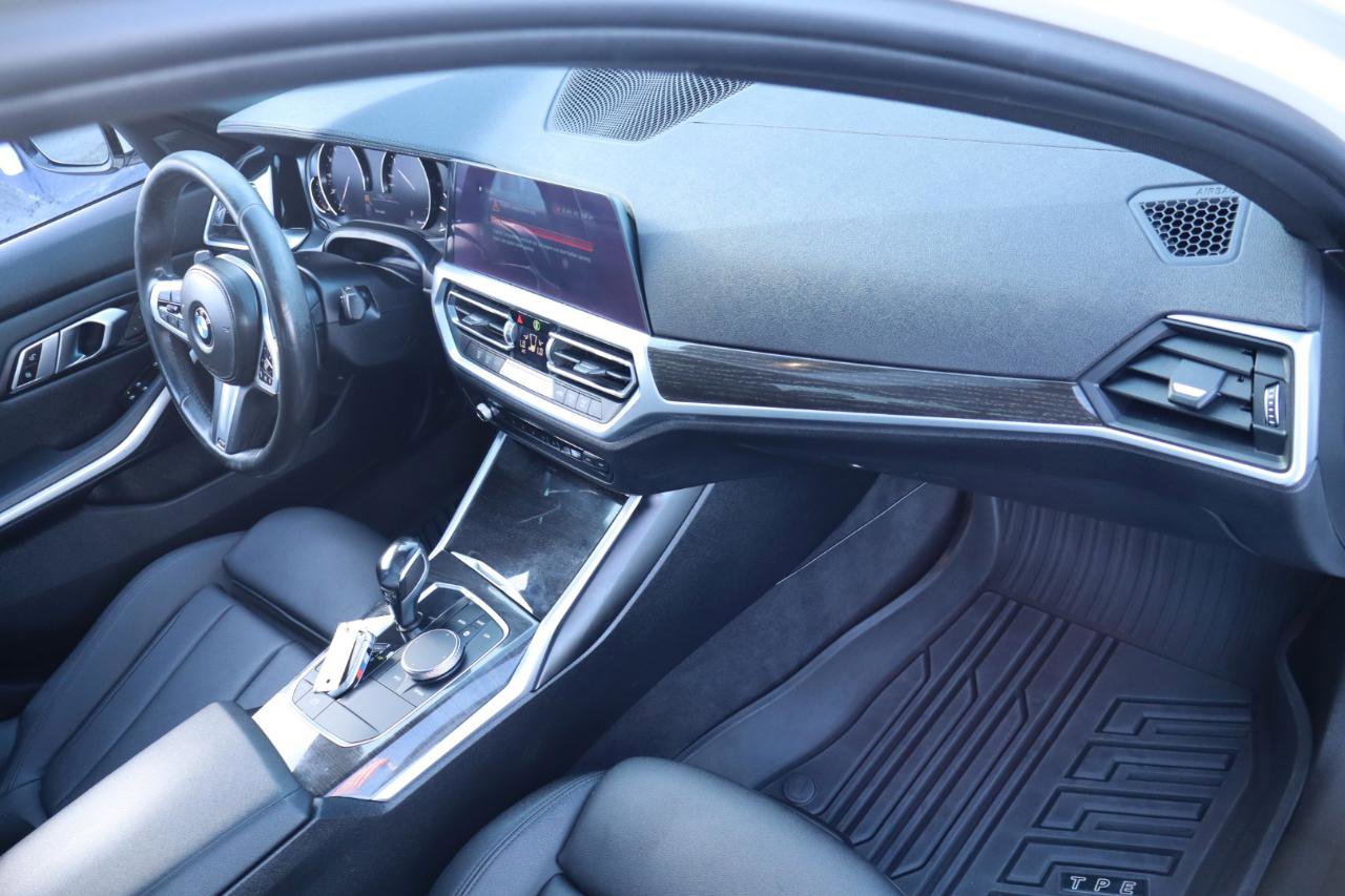 Used 2019 BMW 330i Sedan w/ M Sport Package RWD image 40