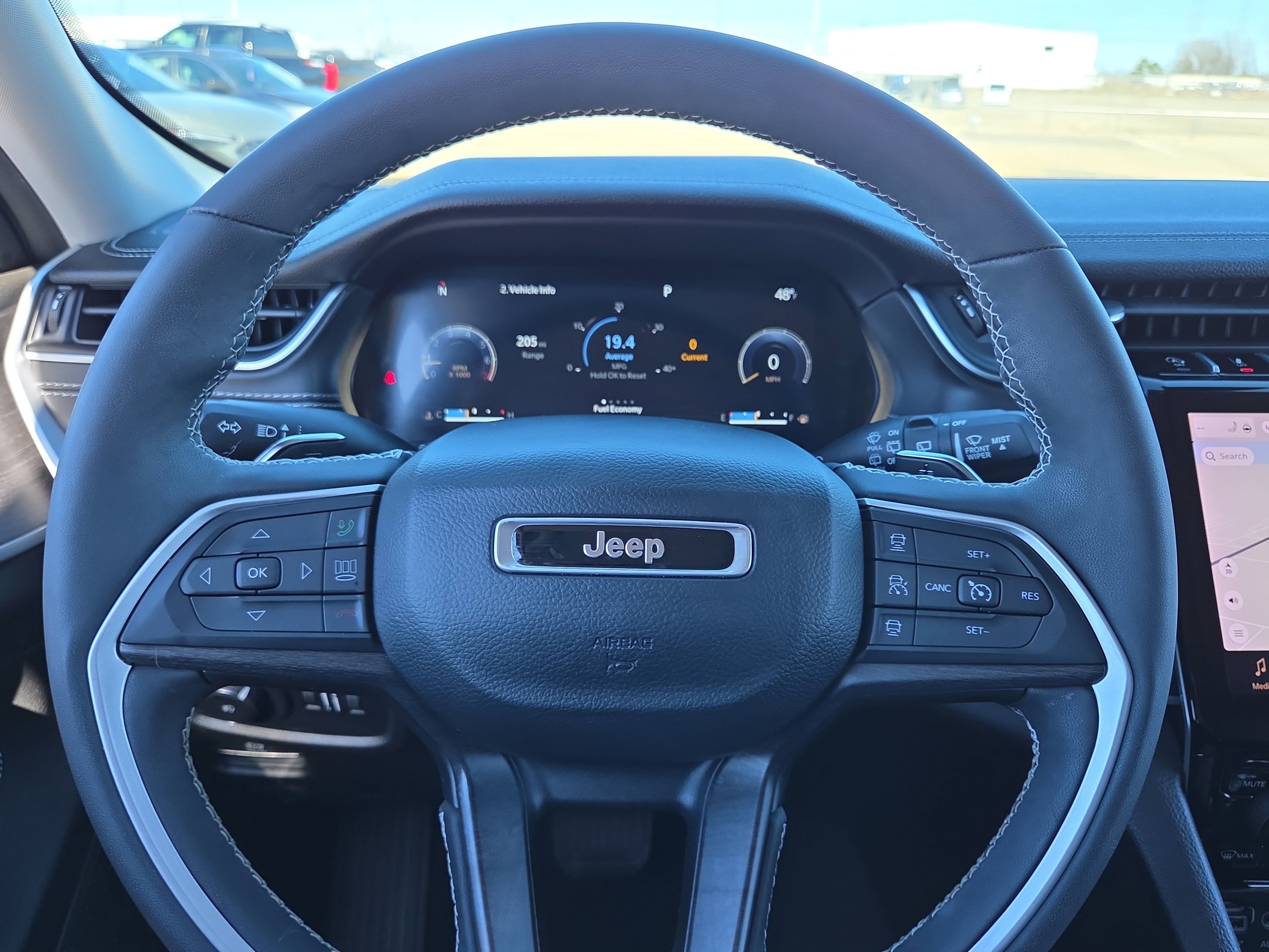 Used 2023 Jeep Grand Cherokee L Limited image 15