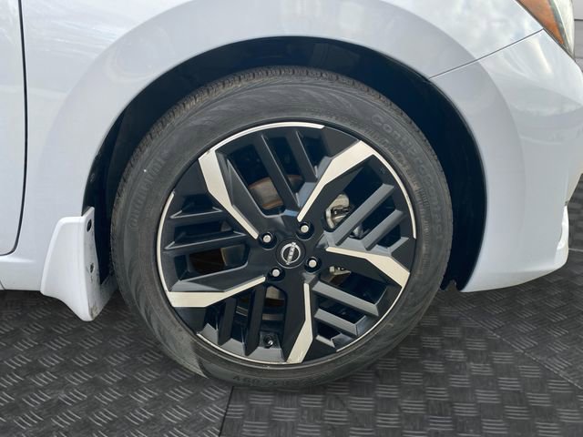 Used 2024 Nissan Versa SR w/ Trunk Package image 35