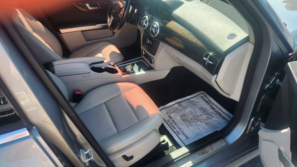 Used 2014 Mercedes-Benz GLK 350 2WD image 19