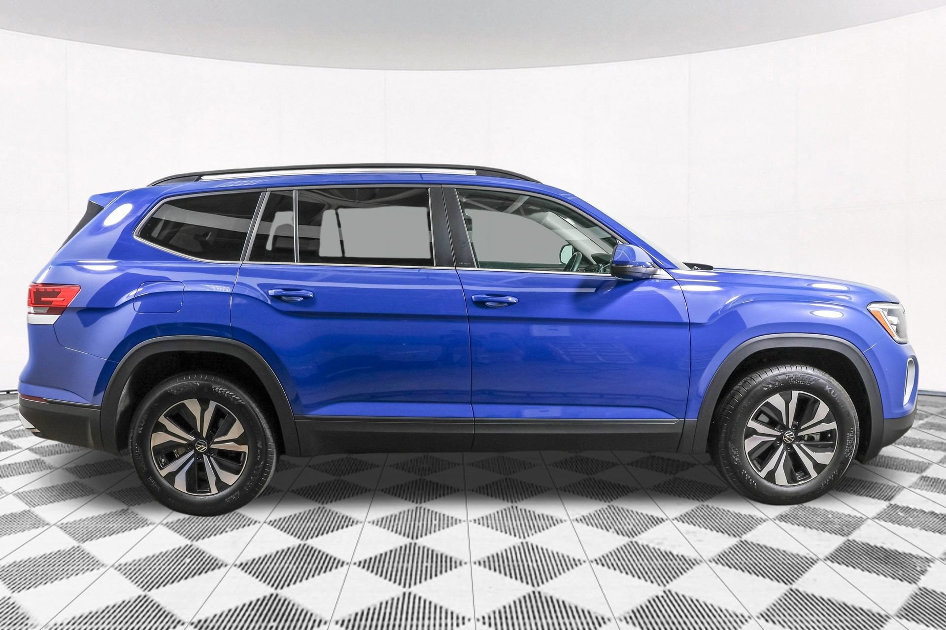 Used 2026 Volkswagen Atlas SE AWD/4WD image 13