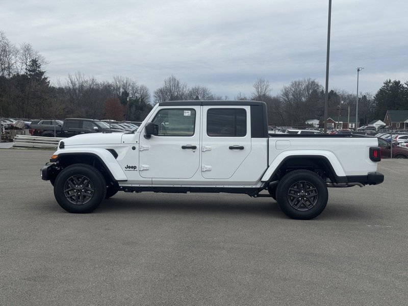 New 2026 Jeep Gladiator Sport image 6