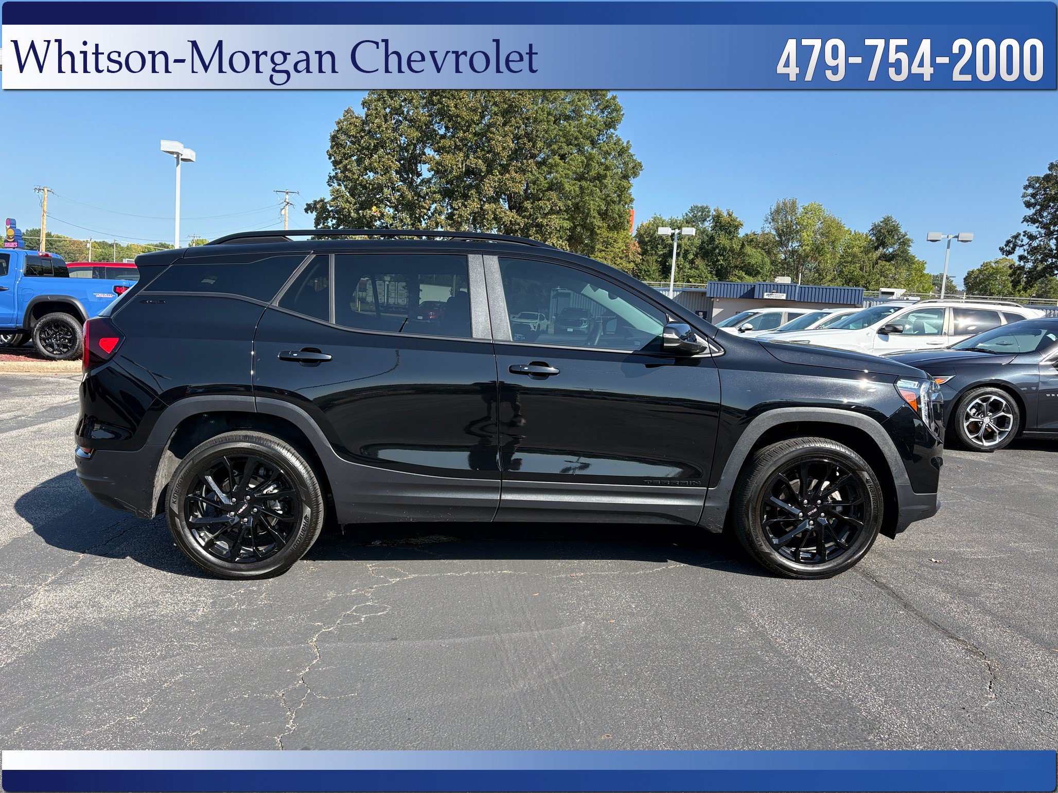 Used 2024 GMC Terrain SLE w/ Driver Convenience Package AWD/4WD image 4