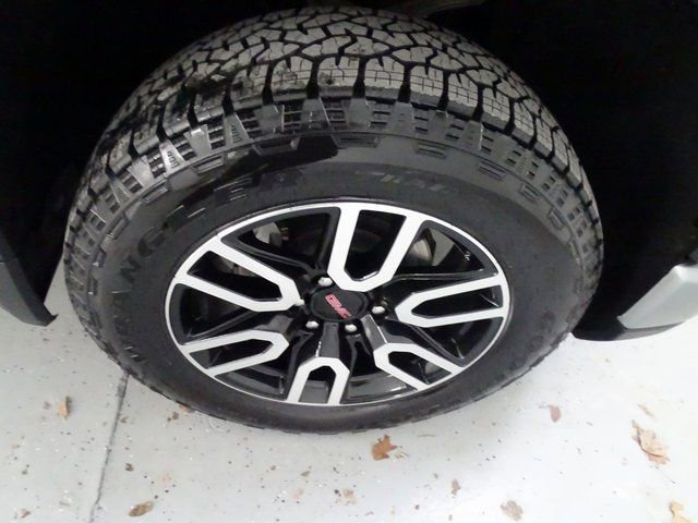Certified 2024 GMC Sierra 1500 AT4 w/ AT4 Preferred Package image 32