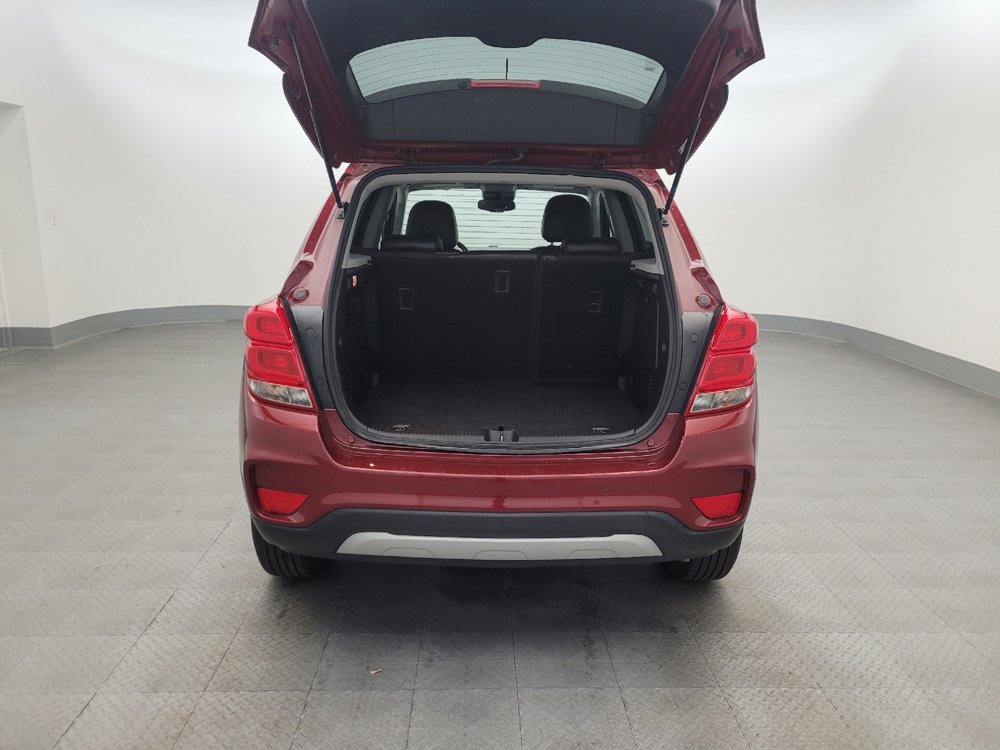 Used 2021 Chevrolet Trax LT w/ Driver Confidence Package FWD image 29