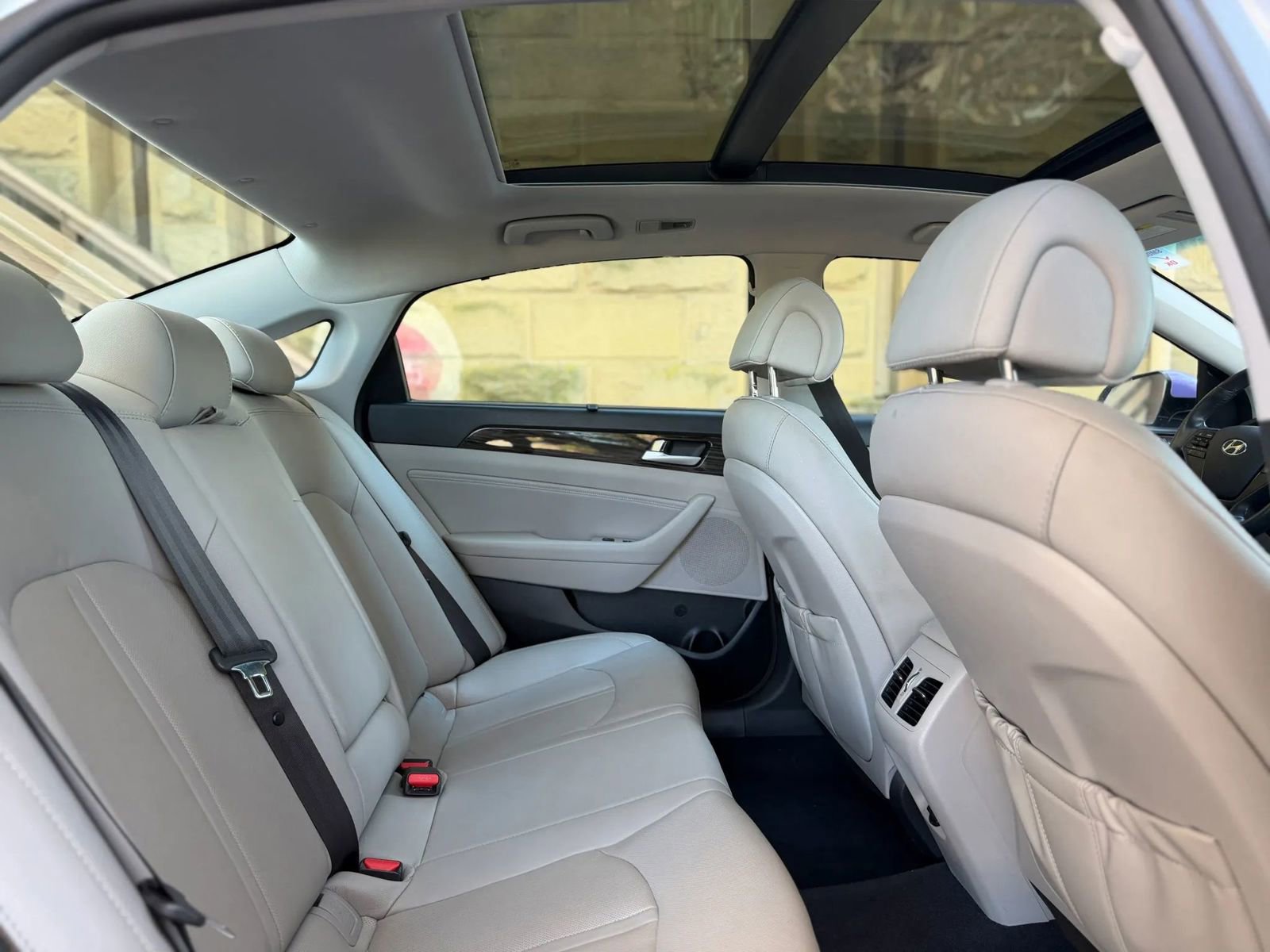 Used 2015 Hyundai Sonata Limited w/ Option Group 06 FWD image 29