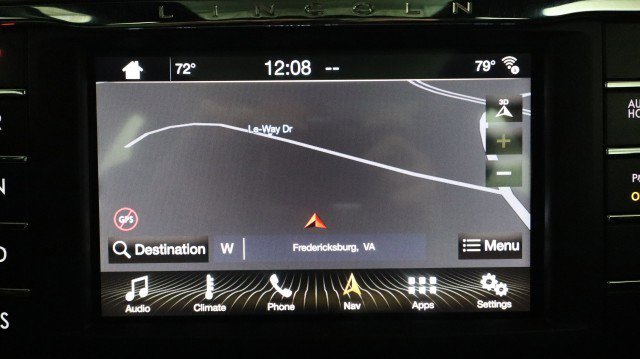 Used 2017 Lincoln Continental Select image 15