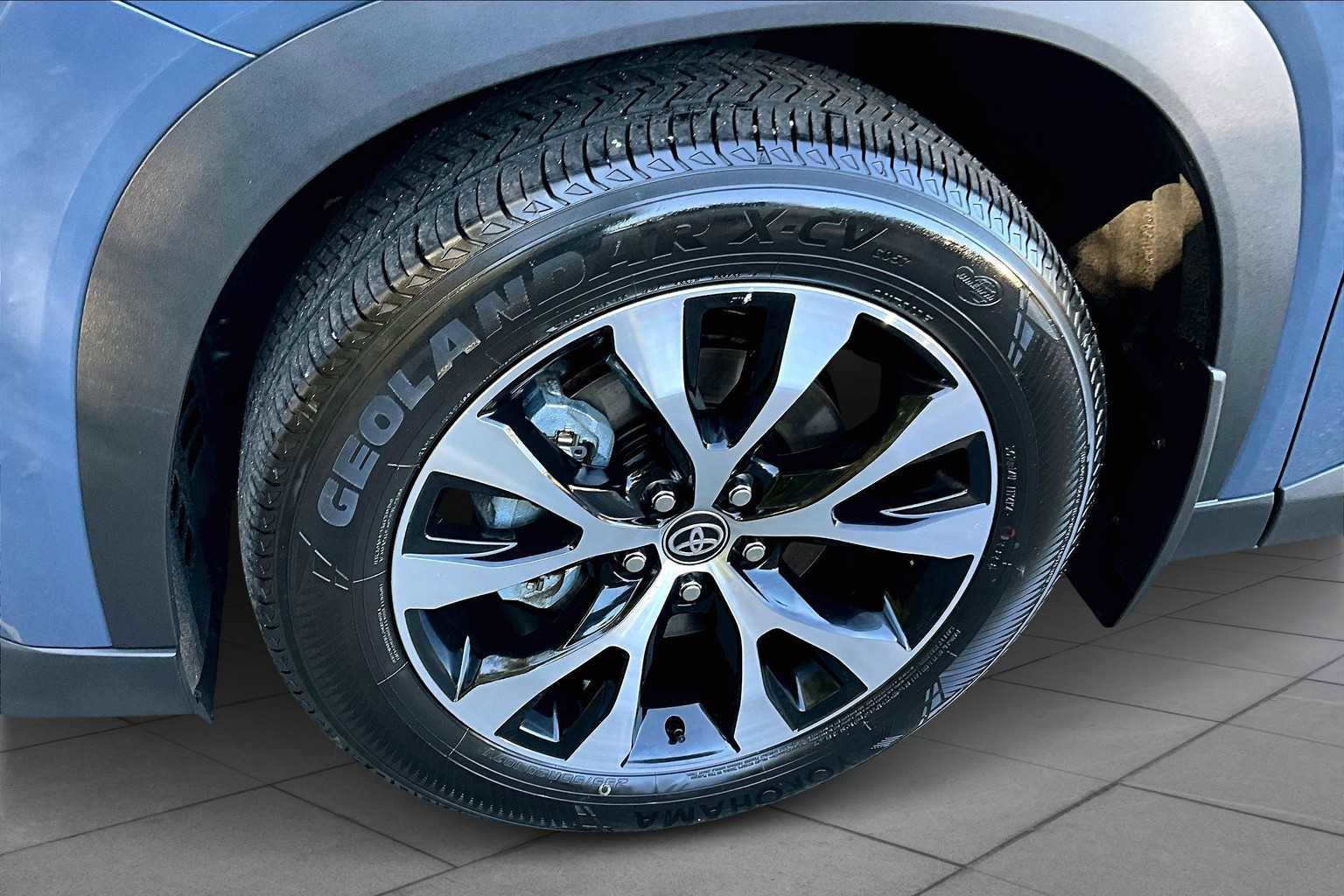 Used 2024 Toyota Grand Highlander AWD Hybrid image 10