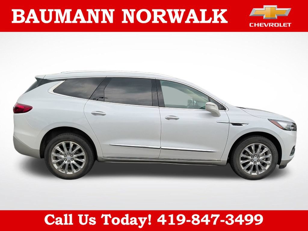 Used 2019 Buick Enclave Premium w/ LPO, Luxury Package AWD/4WD image 8