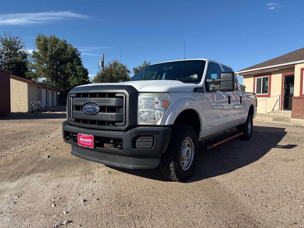 Used 2015 Ford F250 XL w/ Camper Package image 3