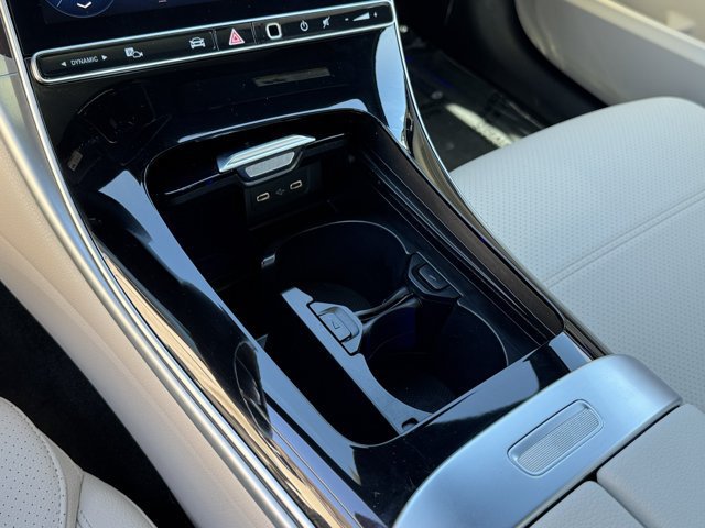 Used 2025 Mercedes-Benz C 300 4MATIC Sedan image 20