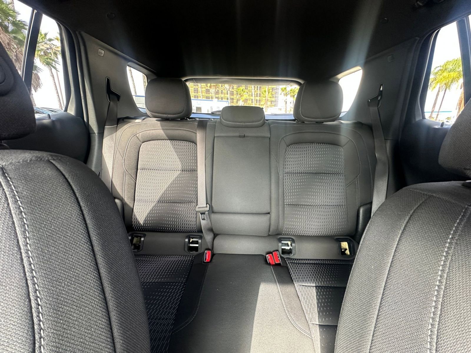 Used 2025 Chevrolet Equinox LT image 37