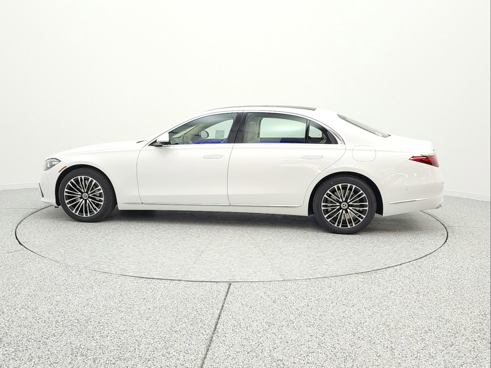 New 2026 Mercedes-Benz S 580e 4MATIC Sedan image 8