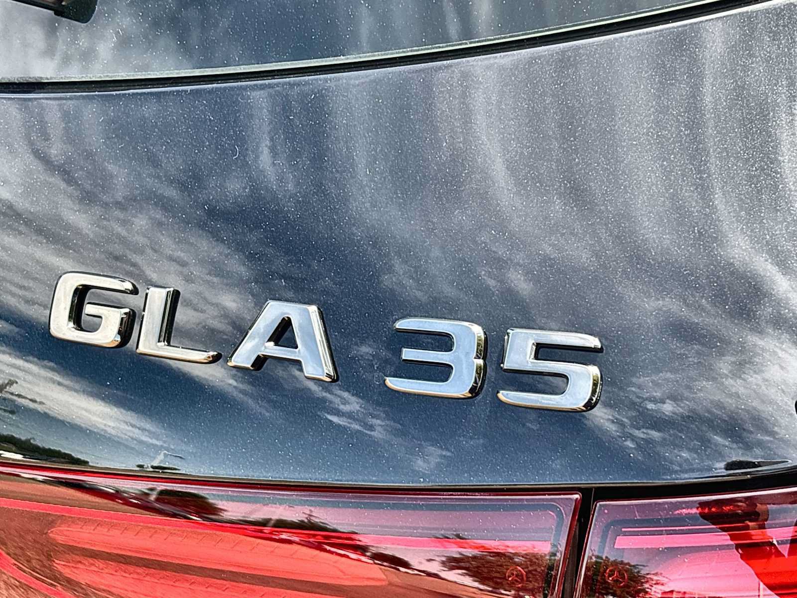 New 2026 Mercedes-Benz GLA 35 AMG 4MATIC image 15