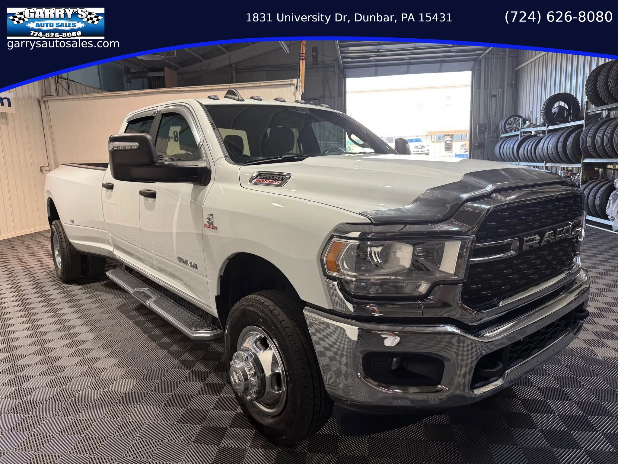 Used 2024 RAM 3500 Big Horn AWD/4WD image 3