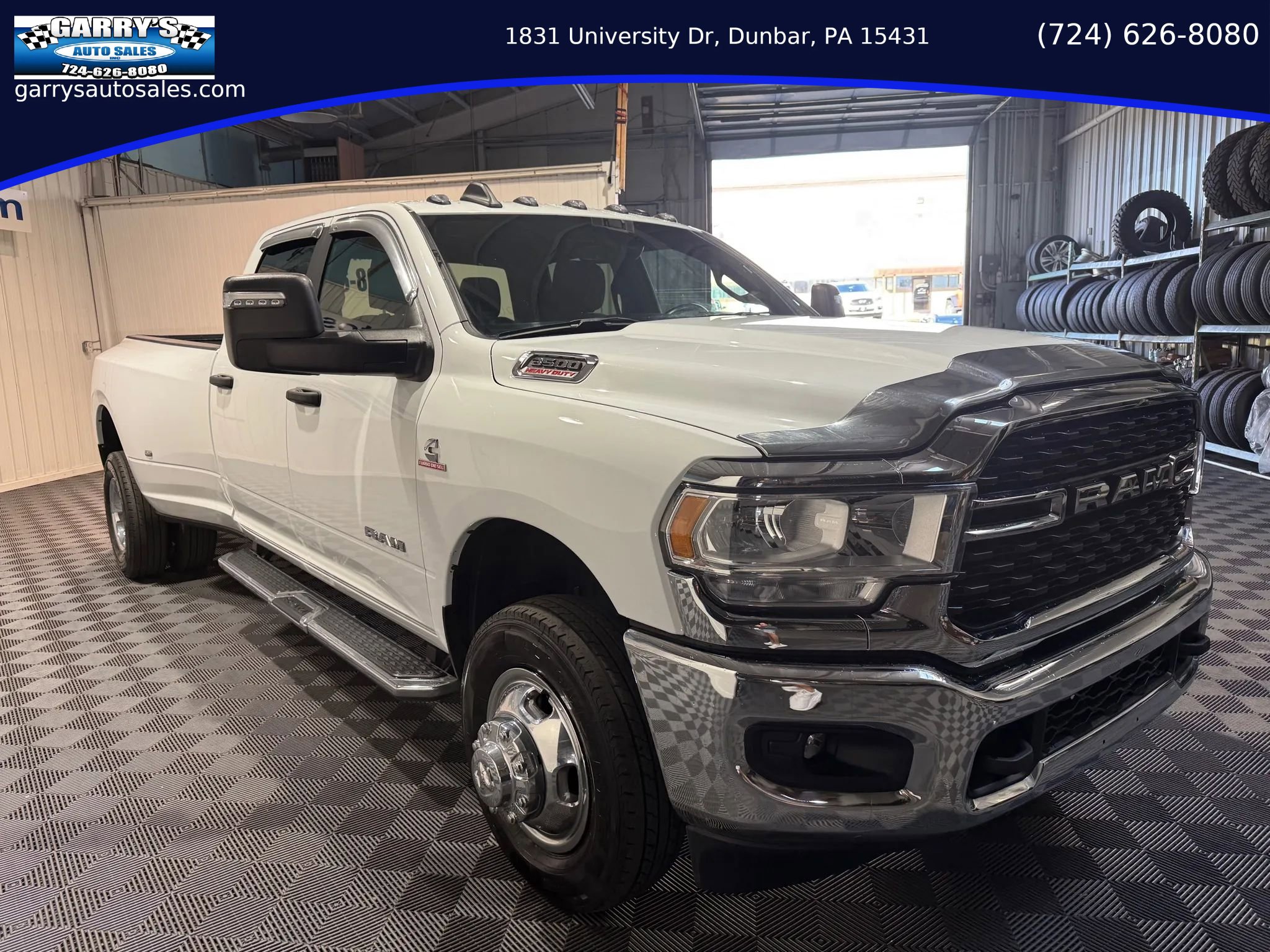 Used 2024 RAM 3500 Big Horn AWD/4WD image 3