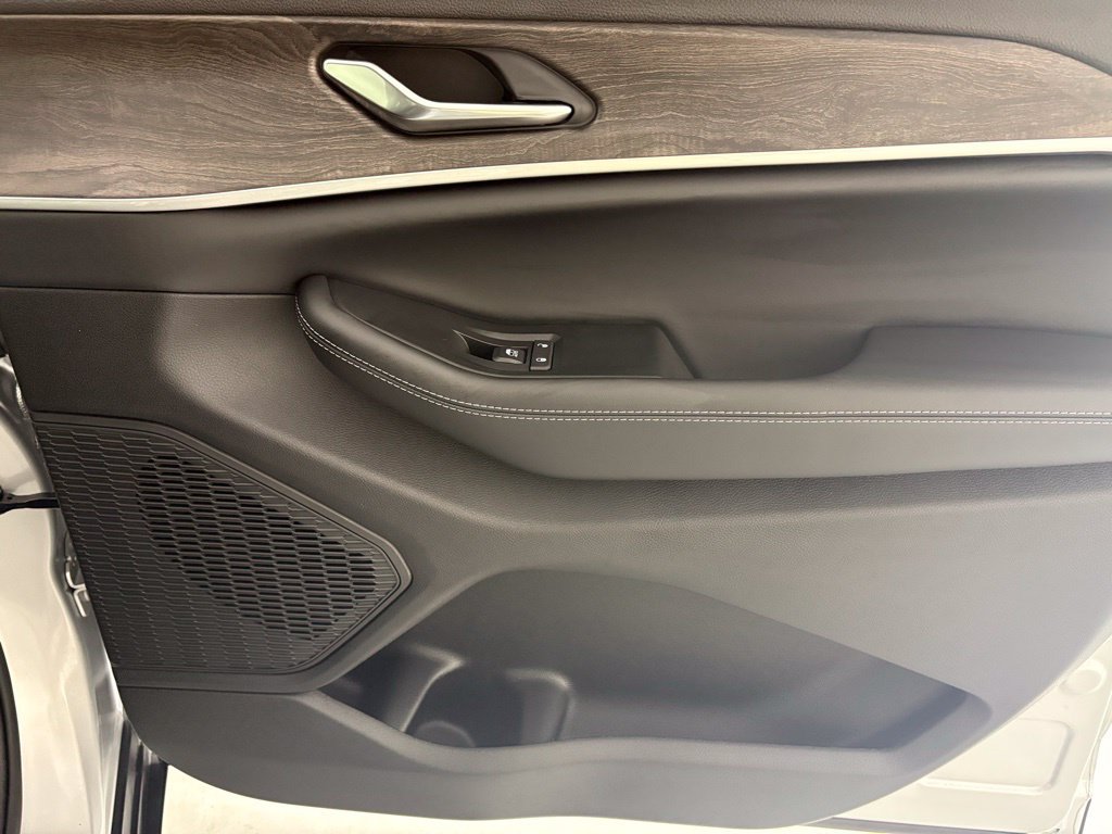 New 2026 Jeep Grand Cherokee Altitude AWD/4WD image 41