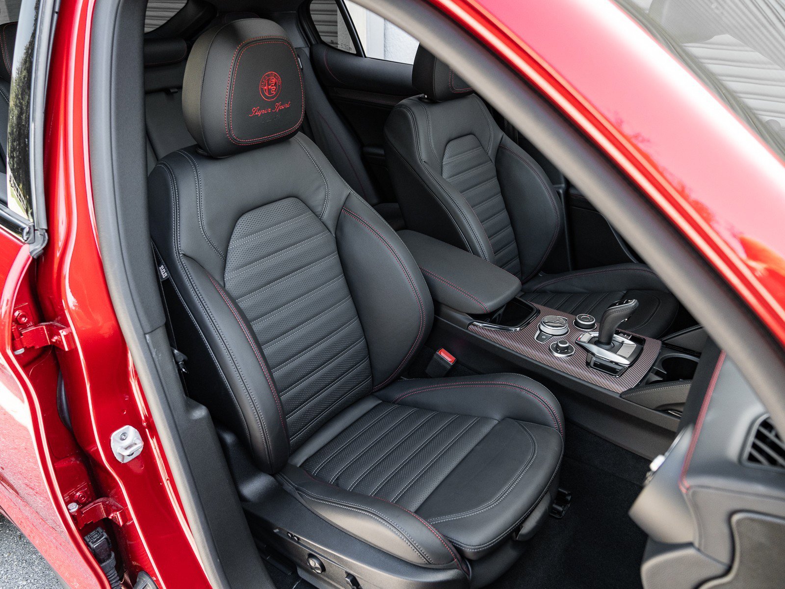New 2024 Alfa Romeo Stelvio Quadrifoglio image 15
