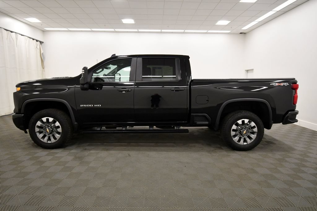 Used 2025 Chevrolet Silverado 2500 Custom w/ Snow Plow Prep/Camper Package AWD/4WD image 4