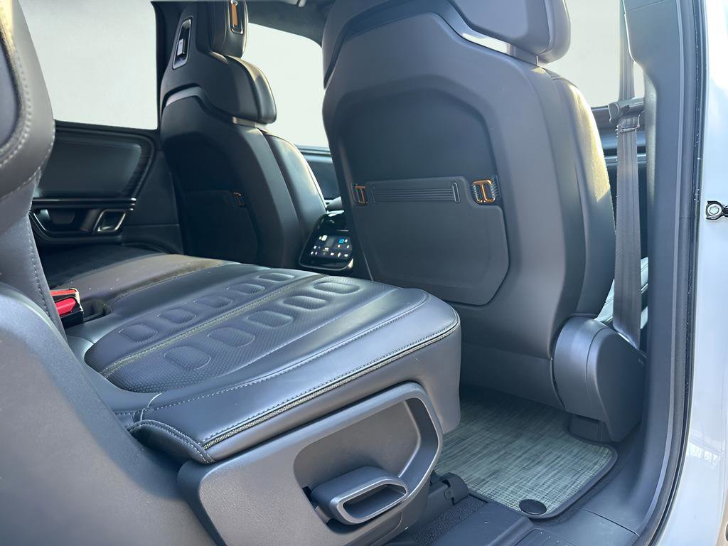 Used 2022 Rivian R1S Adventure image 33