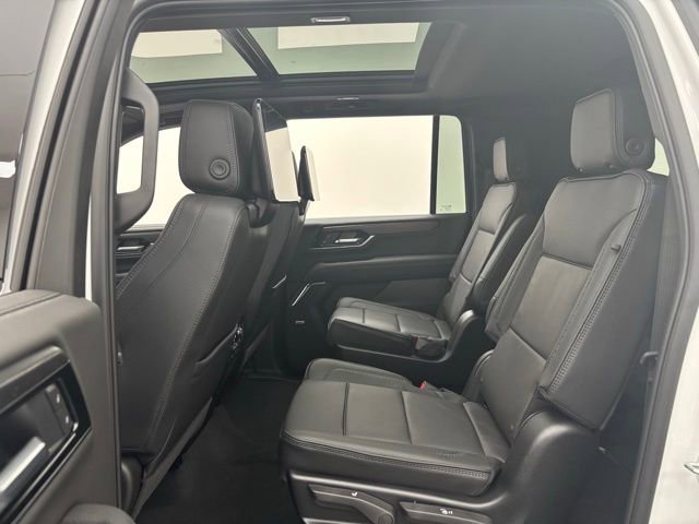 New 2026 GMC Yukon XL Denali w/ Denali Reserve Package image 46