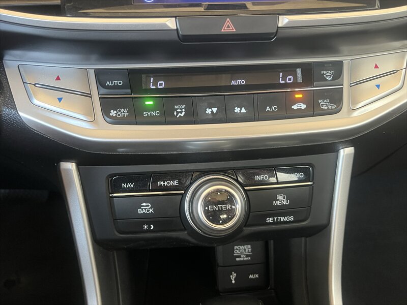 Used 2015 Honda Accord Touring image 6