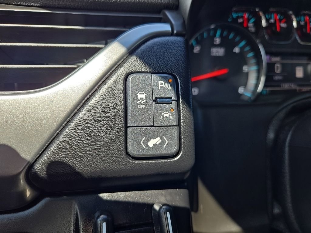 Used 2018 Chevrolet Tahoe Premier image 22