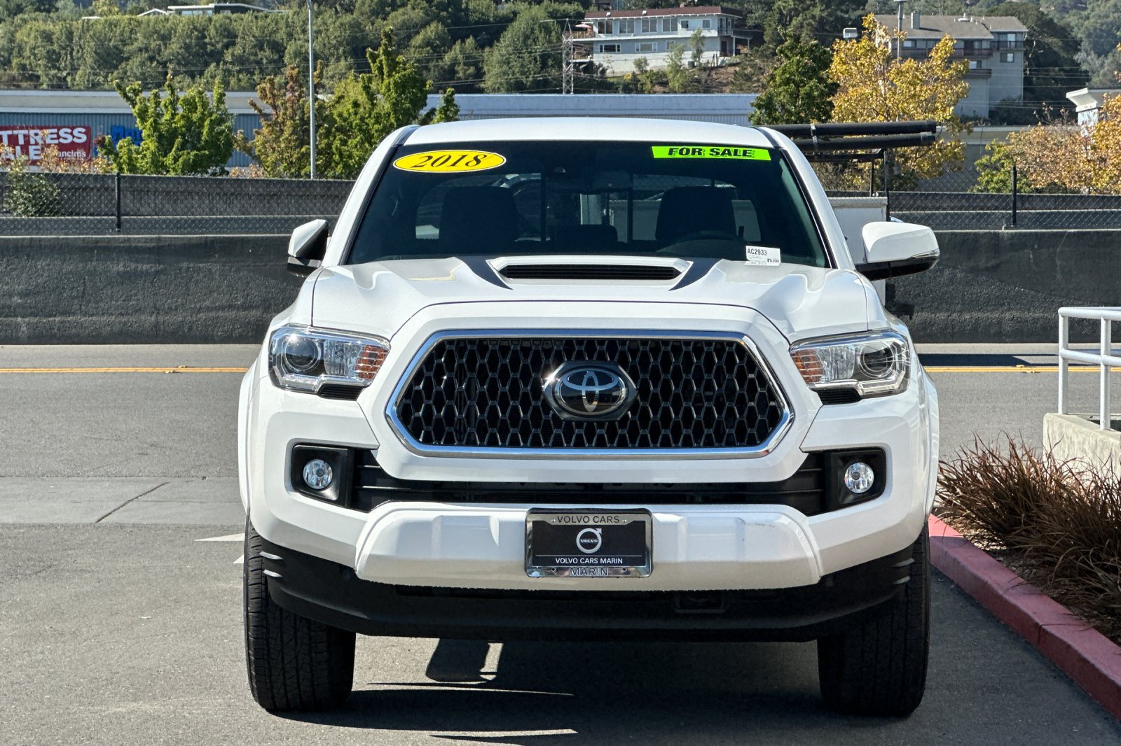 Used 2018 Toyota Tacoma TRD Sport w/ Technology Package RWD image 10