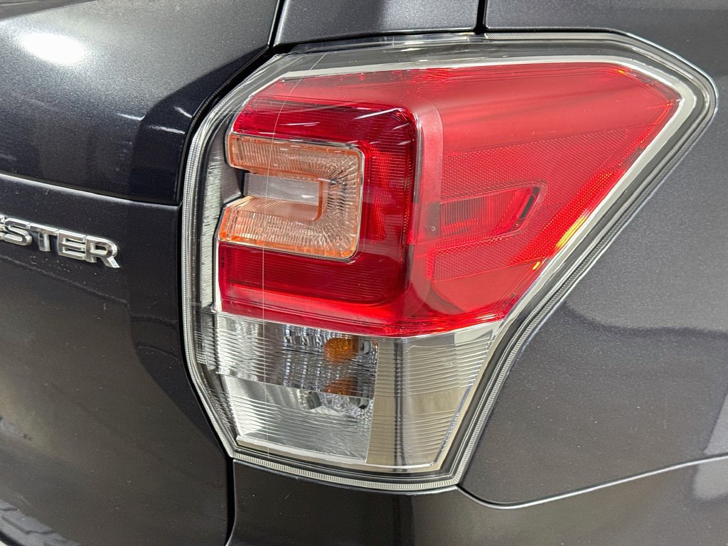 Used 2018 Subaru Forester 2.5i AWD/4WD image 30