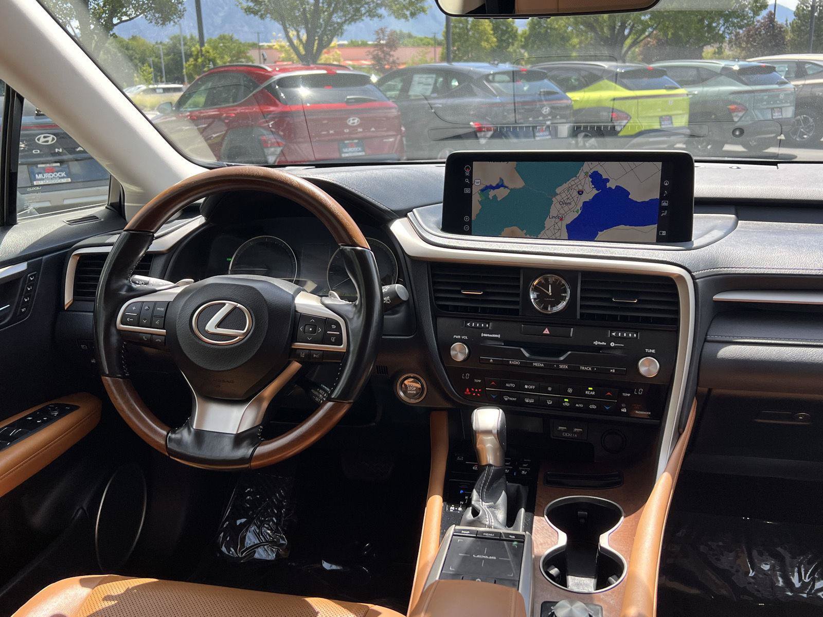 Used 2022 Lexus RX 350L Premium w/ Premium Package AWD/4WD image 24
