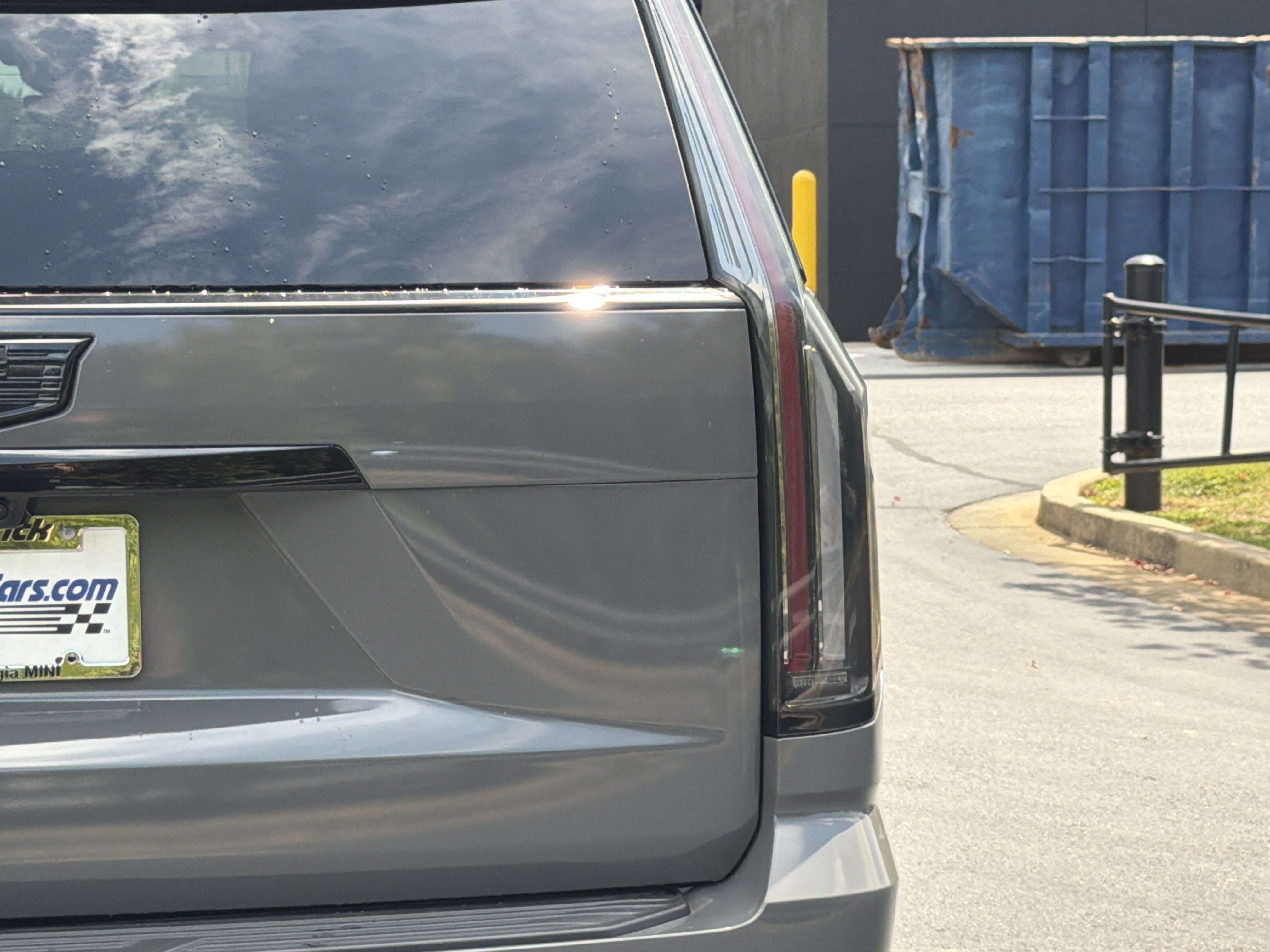 Used 2026 Cadillac Escalade Platinum Sport w/ LPO, Floor Liner Package AWD/4WD image 25