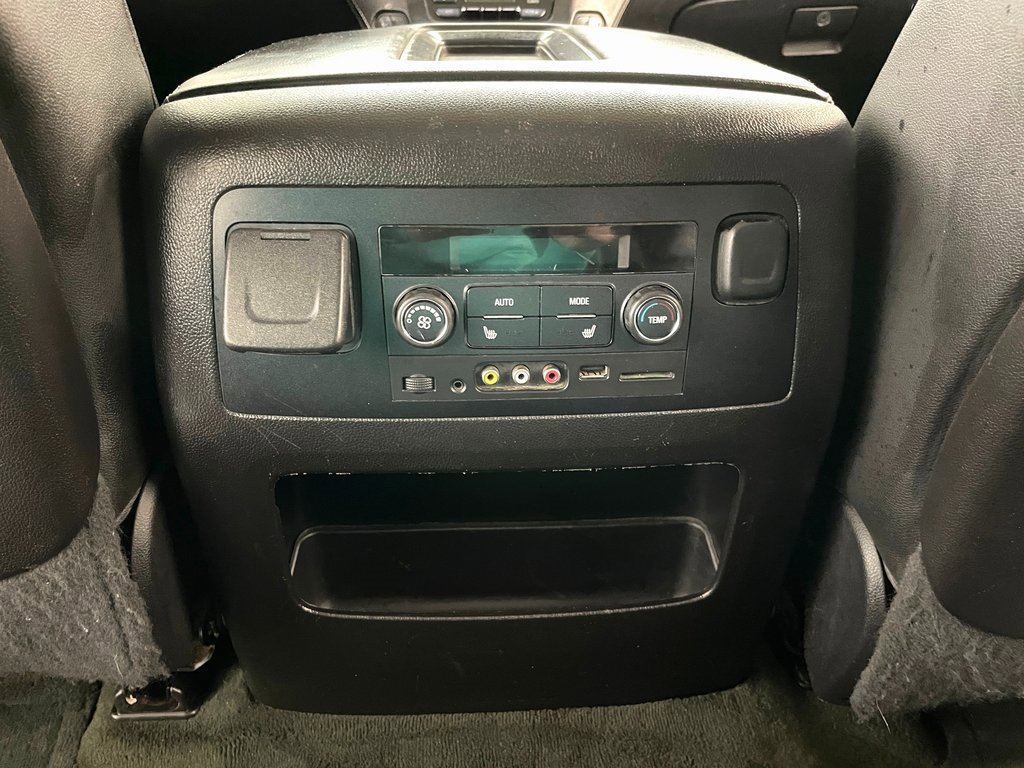 Used 2015 GMC Yukon XL SLT w/ Open Road Package image 16