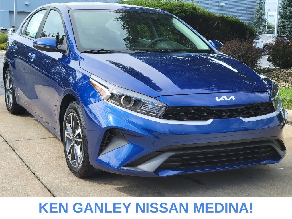 Used 2023 Kia Forte LXS w/ LXS Technology Package FWD image 1