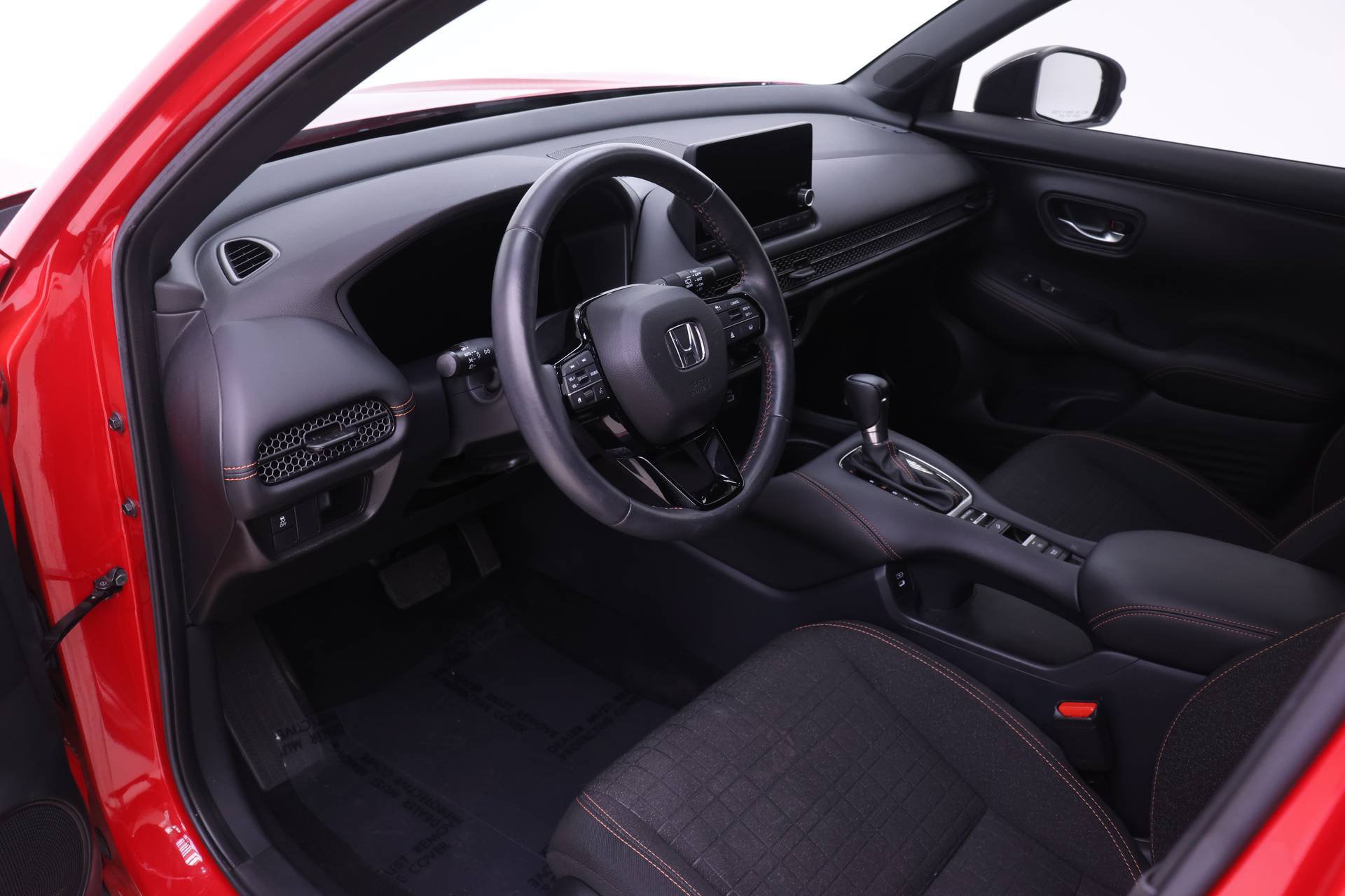 Certified 2024 Honda HR-V Sport image 3