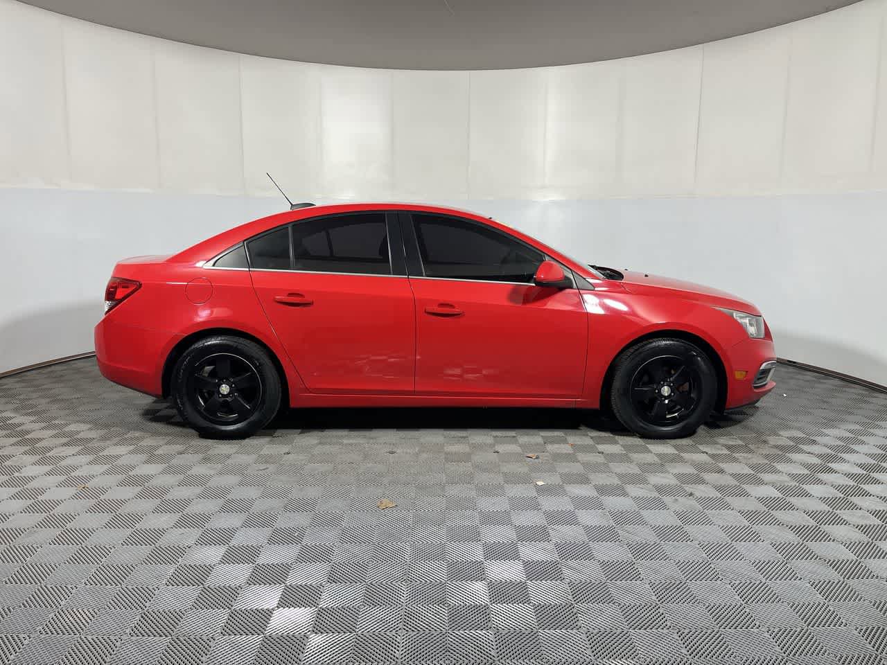 Used 2016 Chevrolet Cruze LT FWD image 9