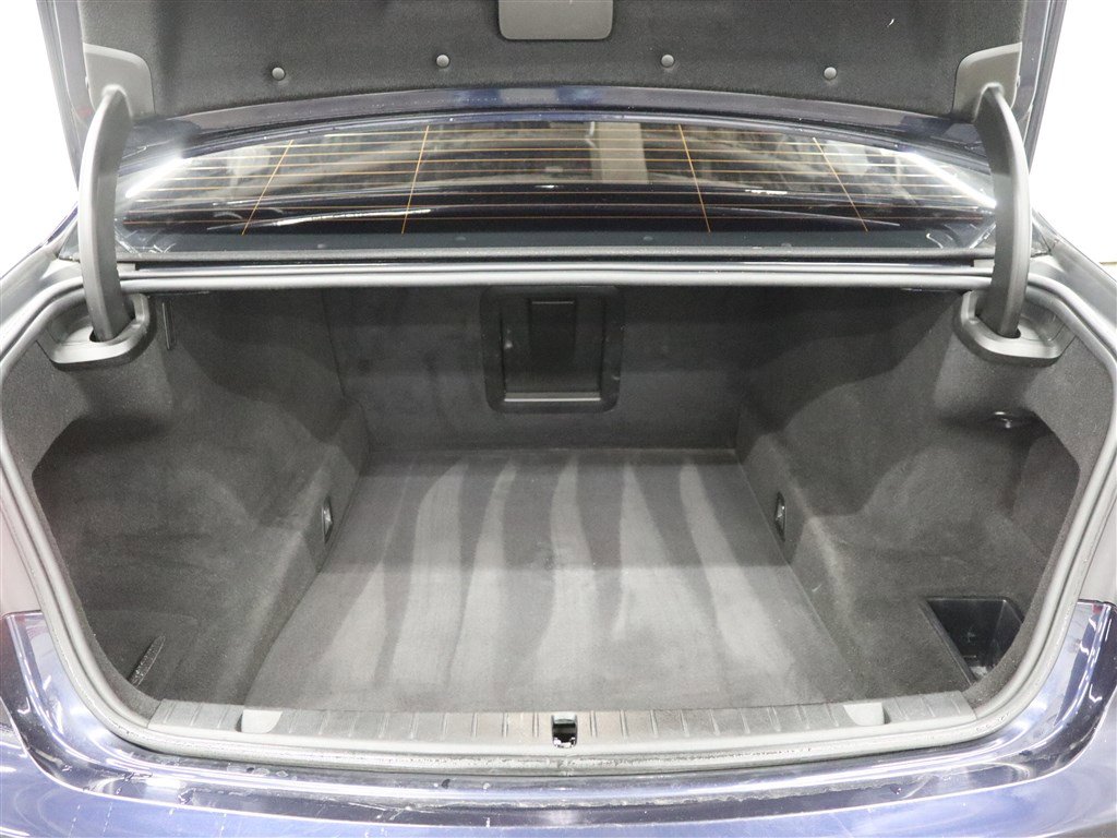 Used 2018 BMW 750Li xDrive w/ Executive Package AWD/4WD image 6