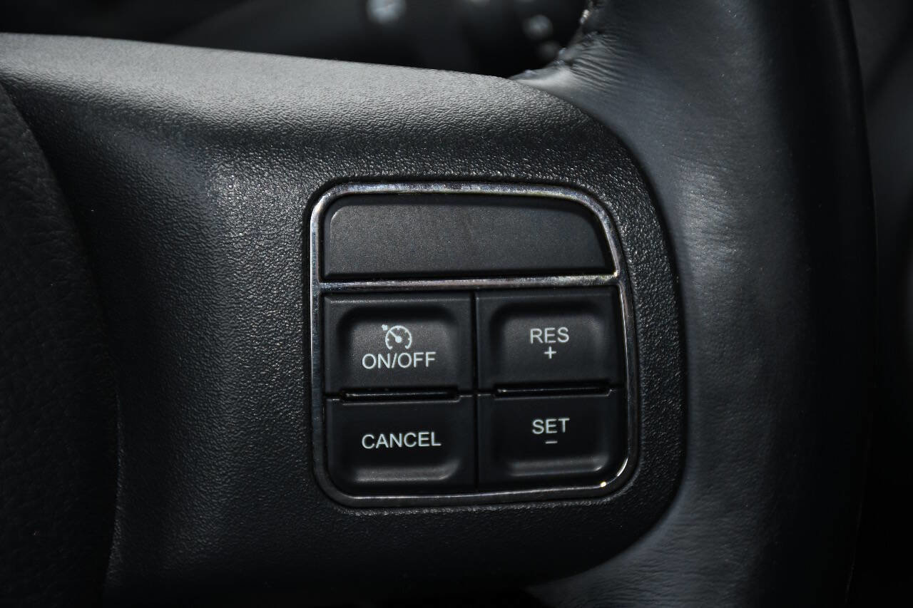 Used 2012 Jeep Wrangler Unlimited Sport image 28