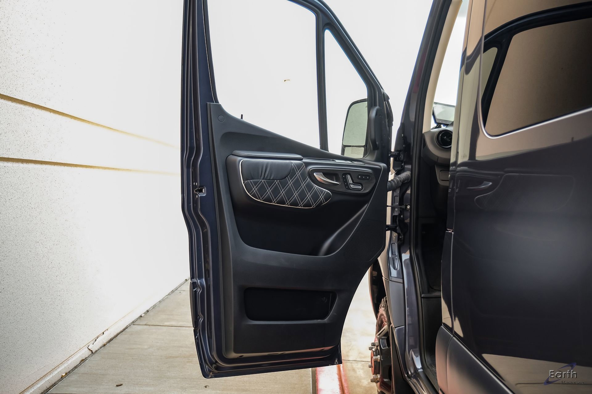 Used 2021 Mercedes-Benz Sprinter 3500 w/ Comfort Plus Package image 63