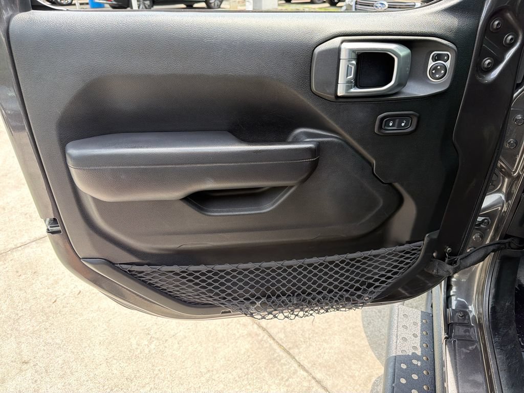 Used 2020 Jeep Wrangler Unlimited Sport S AWD/4WD image 15
