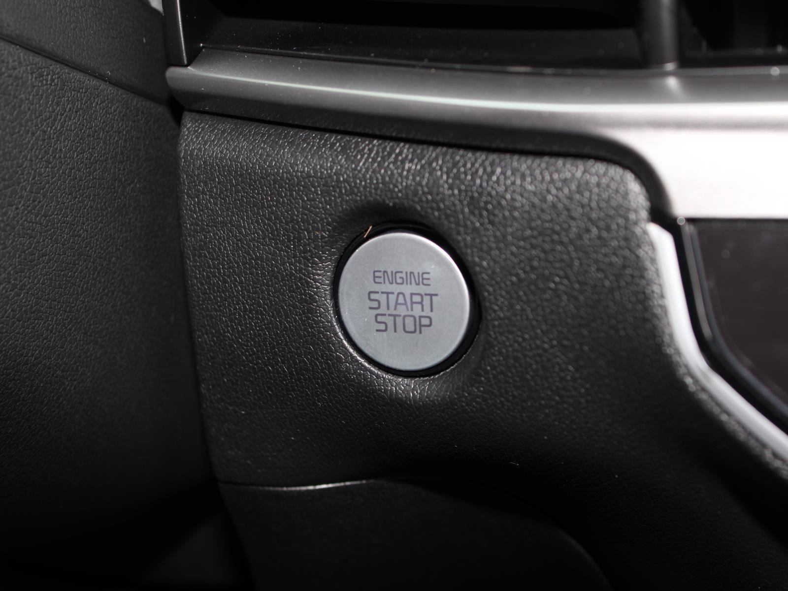 New 2026 Kia Sorento S w/ S Panoramic Sunroof Package image 31